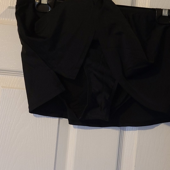 2 pc swim suit (NWOT) - Picture 3 of 4